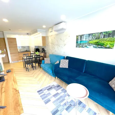 Superior Blue Przy Plazy- Free Pool, Saunas, Jacuzzi, Fitness, Salzgrotte Lägenhet *