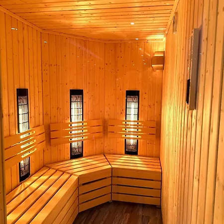 Superior Blue Przy Plazy- Free Pool, Saunas, Jacuzzi, Fitness, Salzgrotte Lägenhet *